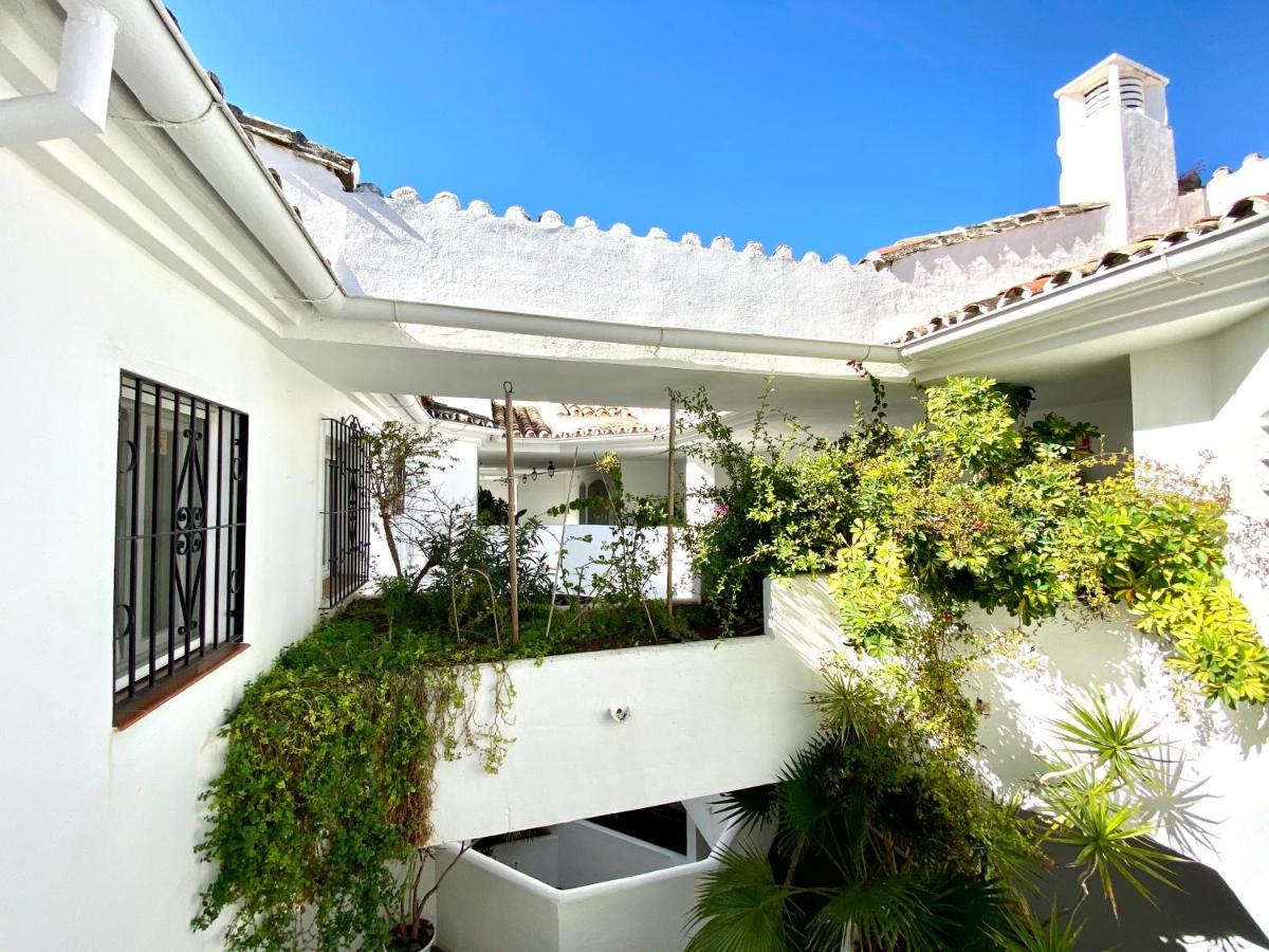 Апартаменты Luxury Puerto Banus Penthouse With Parking & Wi-Fi Марбелья Экстерьер фото